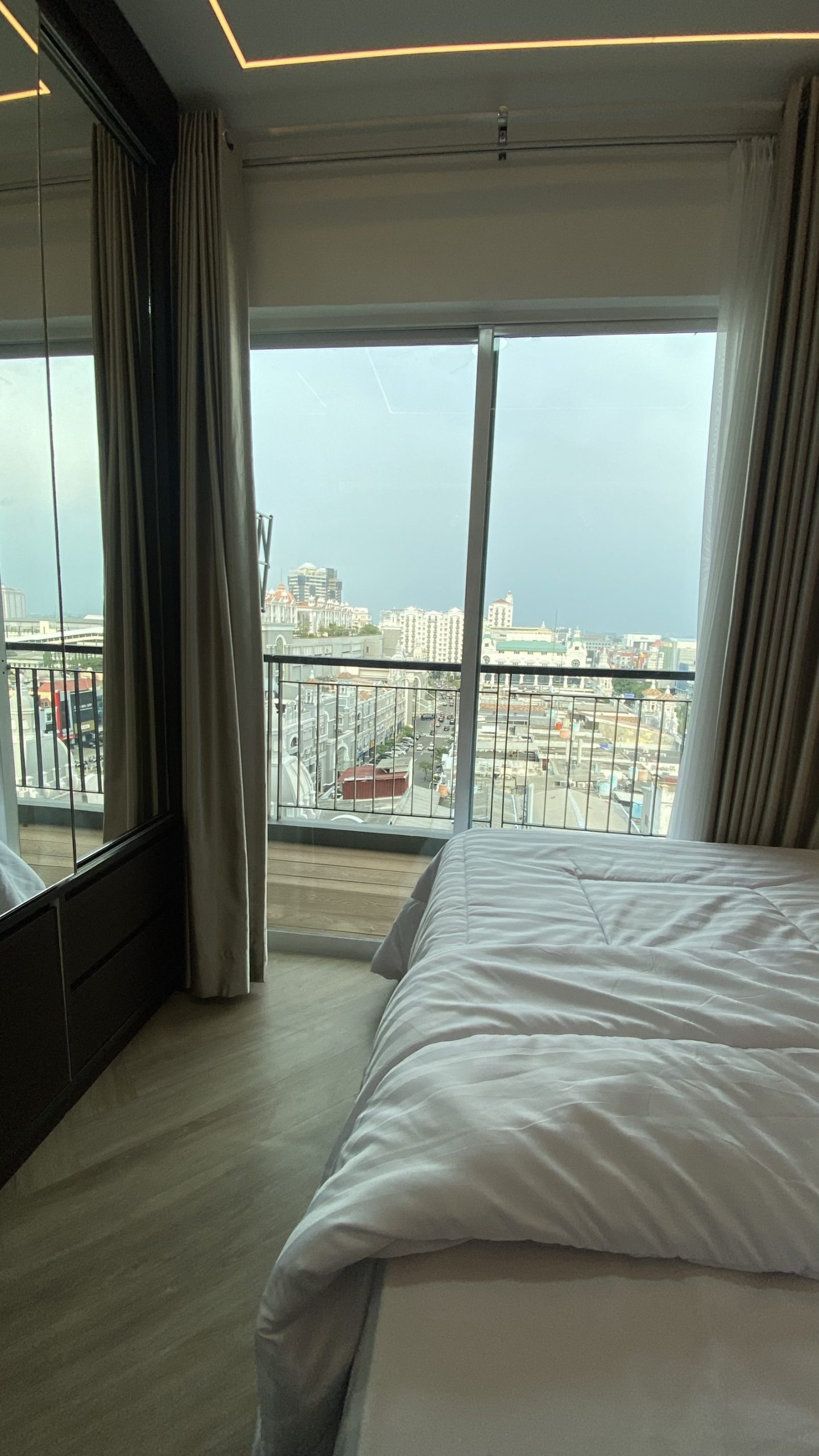 Apartment City Home Gading Riverview 2