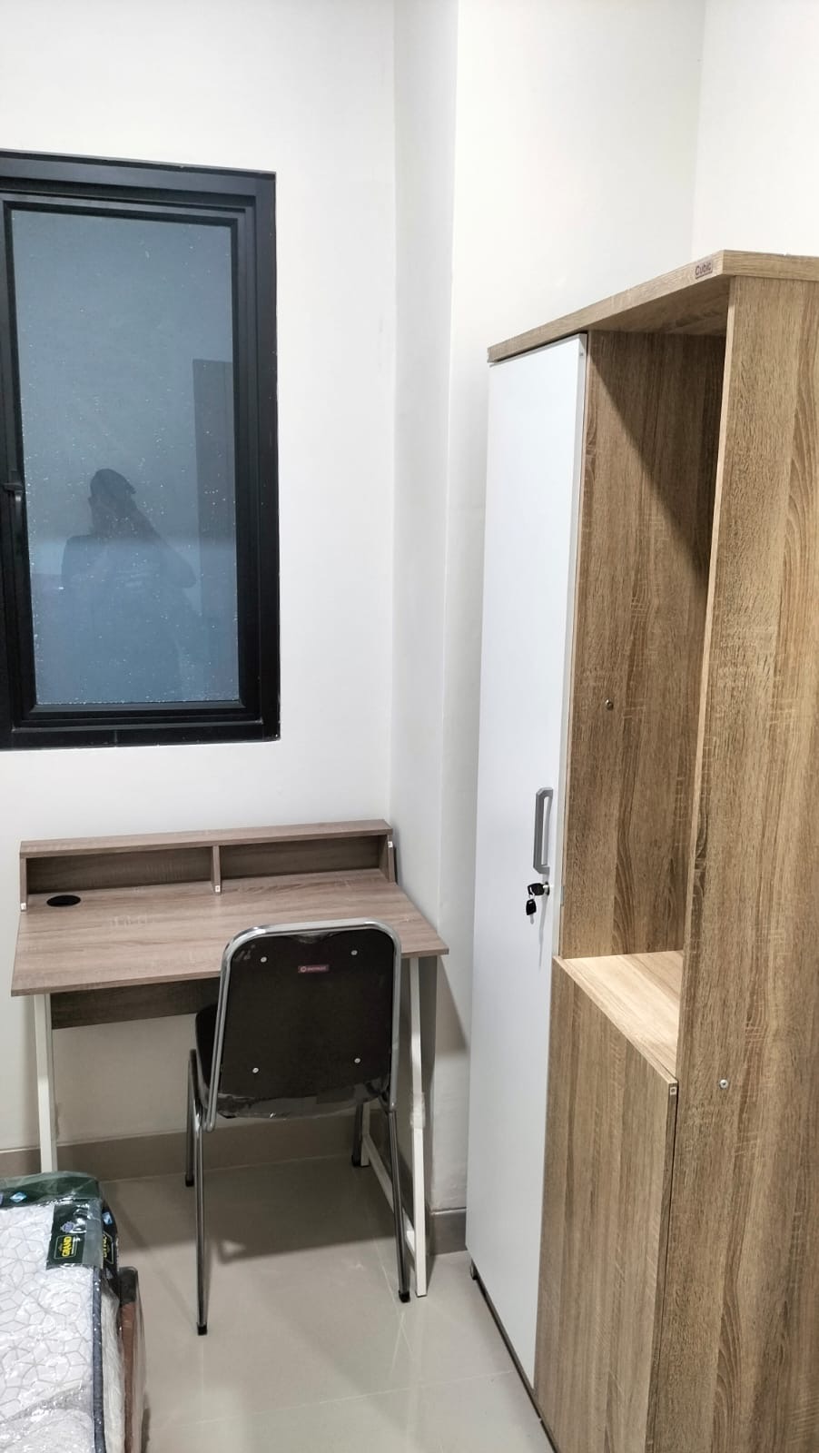Kamar 08